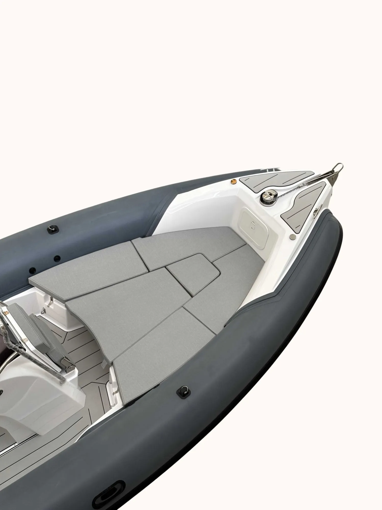 MV 27GT RIB bow sundeck