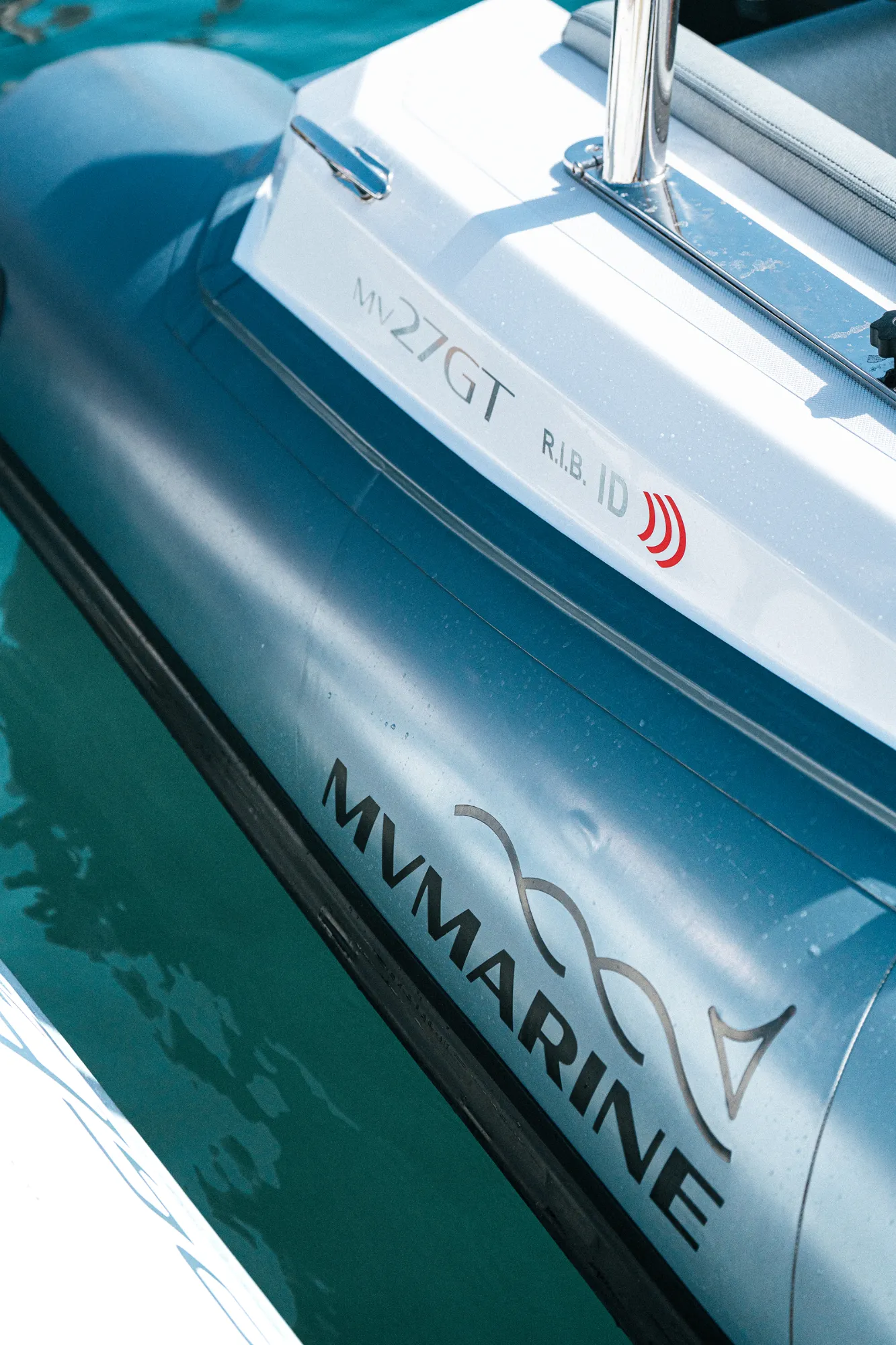 MV 27GT RIB hull and tube branding detail
